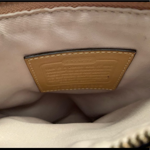 Coach Crossbody Bag - Picture 4 of 6